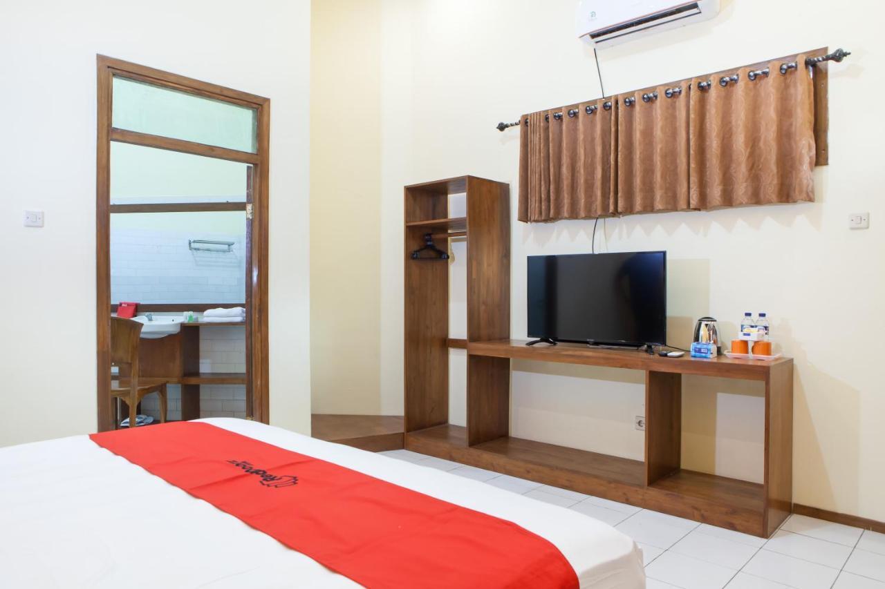 Hotel RedDoorz near Baluran National Park Pandean Zewnętrze zdjęcie