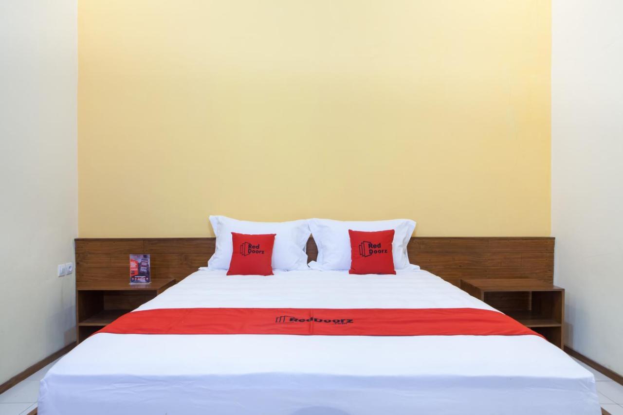 Hotel RedDoorz near Baluran National Park Pandean Zewnętrze zdjęcie