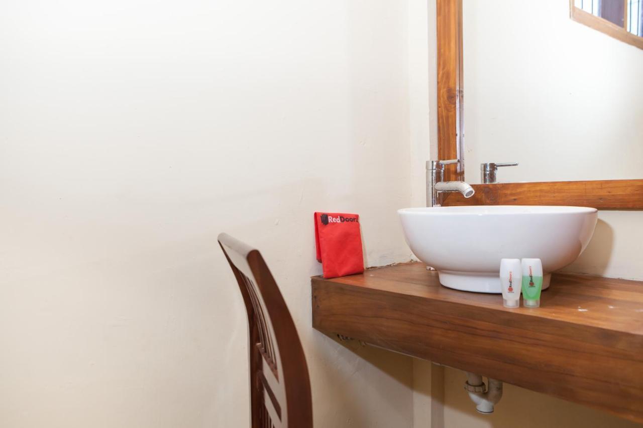 Hotel RedDoorz near Baluran National Park Pandean Zewnętrze zdjęcie