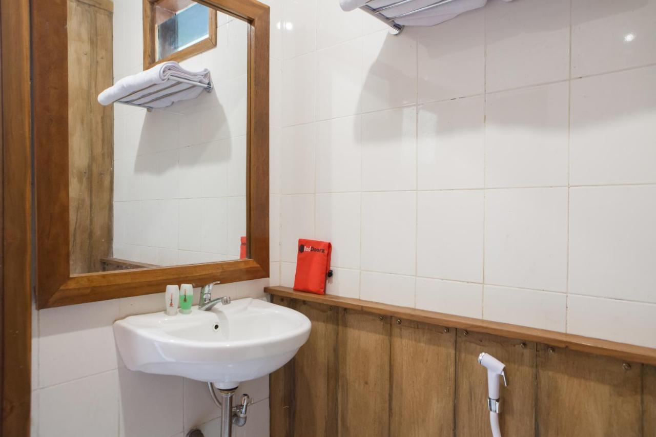 Hotel RedDoorz near Baluran National Park Pandean Zewnętrze zdjęcie
